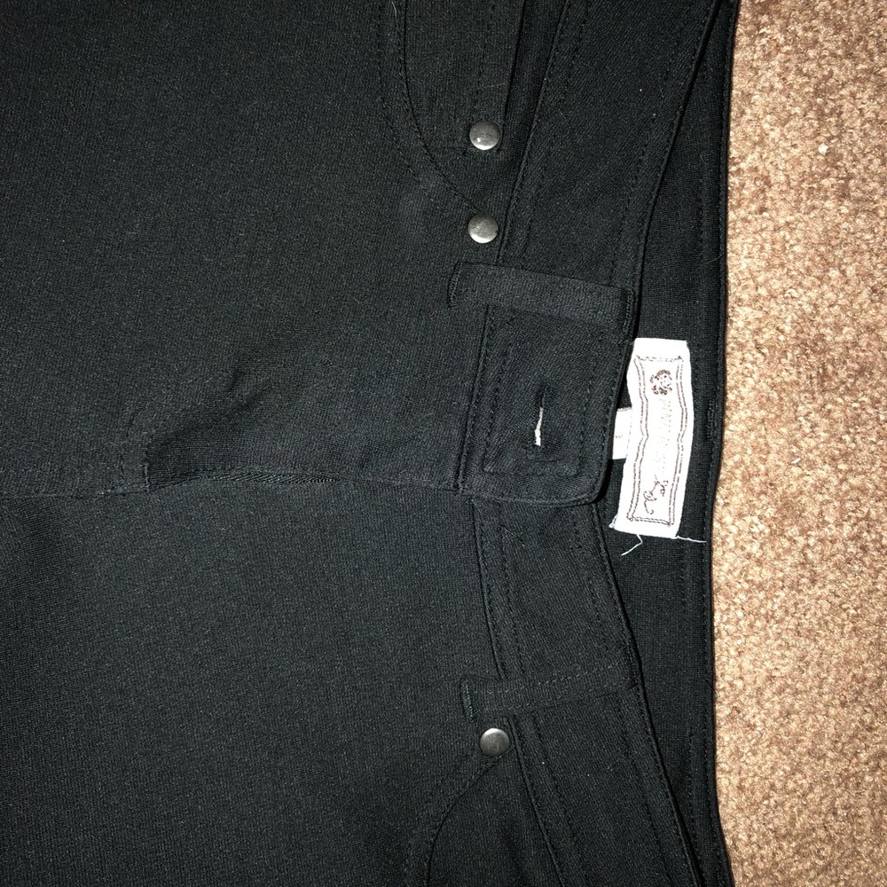 Black jeans/leggings